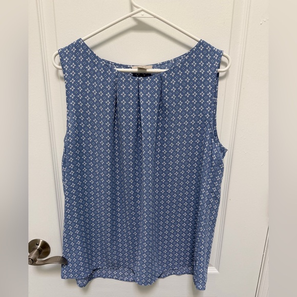LOFT Tops - LOFT Light Blue & White Geometric & Floral Design, Sleeveless Blouse, Size L